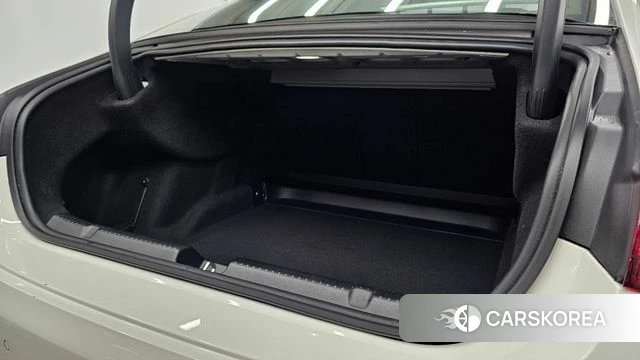 Mercedes-Benz EQE V295 2024 Белый из Кореи, фото 2