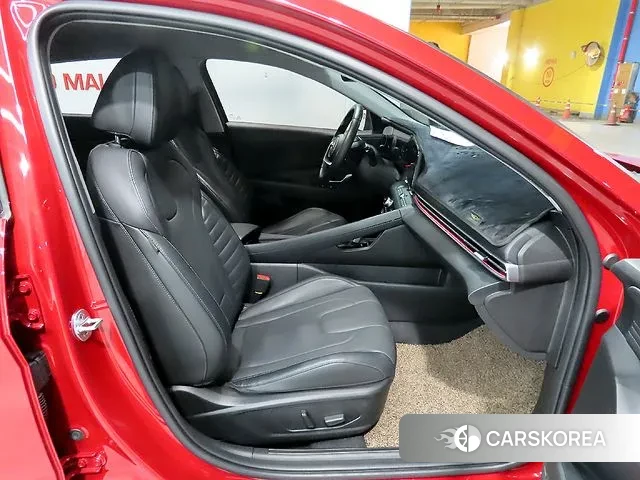 Hyundai Avante Hybrid (CN7) 2022 Красный из Кореи, фото 2