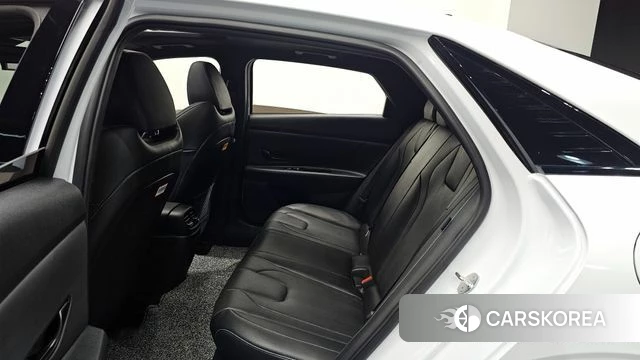 Hyundai The New Avante (CN7) 2024 Белый из Кореи, фото 2