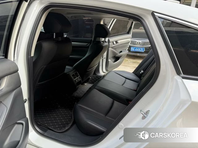 Honda Accord 2023 Белый из Китая, фото 2
