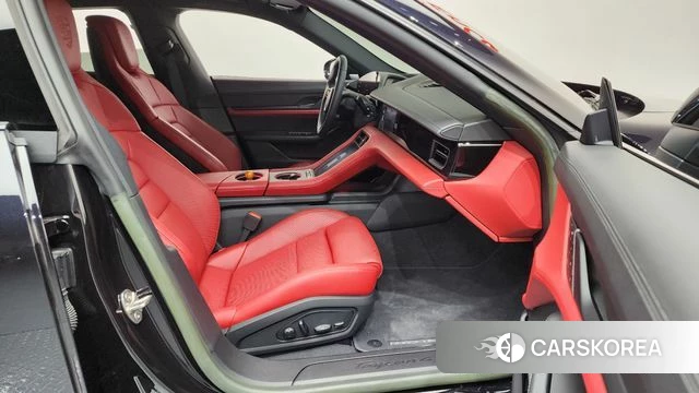 Porsche Taycan 2023 Черный из Кореи, фото 2