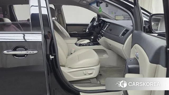 Kia The New Carnival 2020 Черный из Кореи, фото 2