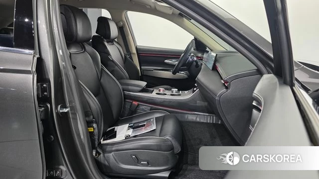 Genesis GV70 2025 Серый из Кореи, фото 2