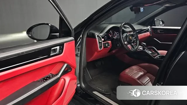 Porsche Cayenne (PO536) 2021 Черный из Кореи, фото 2