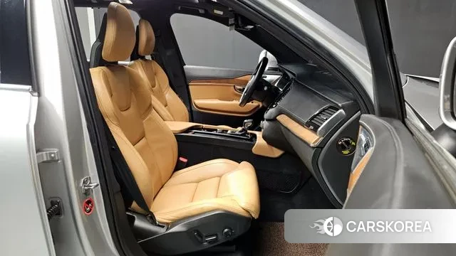 Volvo XC90 second Generation 2020 Серебряный из Кореи, фото 2