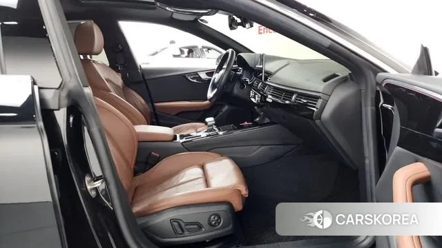 Audi A5 (F5) 2021 Черный из Кореи, фото 2