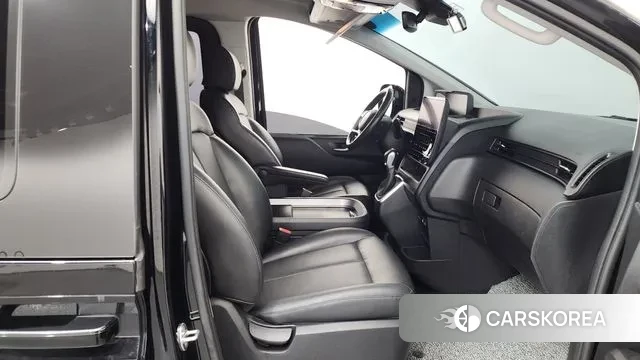 Hyundai Staria 2021 Черный из Кореи, фото 2