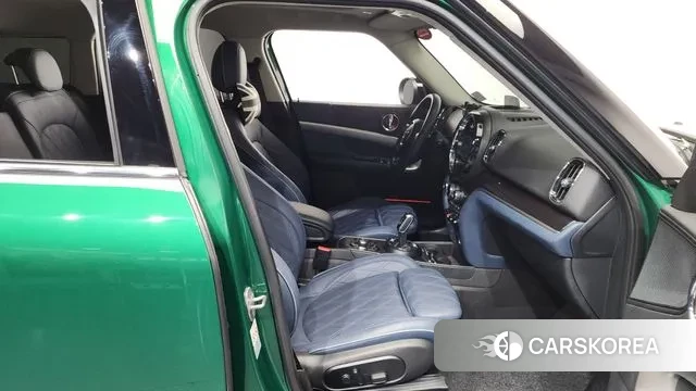 Mini Cooper S Countryman 2022 Зеленый из Кореи, фото 2