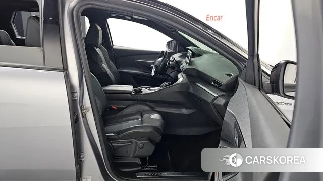 Peugeot 5008 second generation 2018 Серебряный из Кореи, фото 2