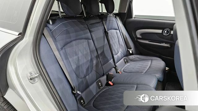 Mini Cooper Clubman 2021 Серебристо-серый из Кореи, фото 2