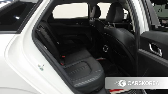 Kia K5 3rd generation 2021 Белый из Кореи, фото 2