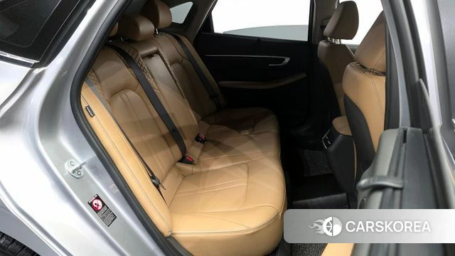 Hyundai Sonata (DN8) 2019 Серебряный из Кореи, фото 2