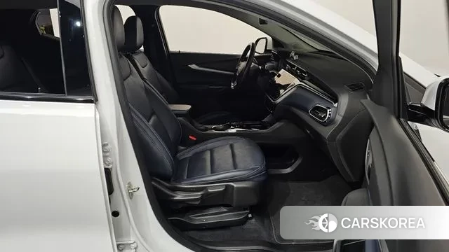 Chevrolet (GM Daewoo) Bolt EUV 2022 Белый из Кореи, фото 2