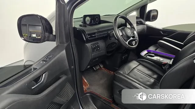 Hyundai Staria 2023 Серый из Кореи, фото 2