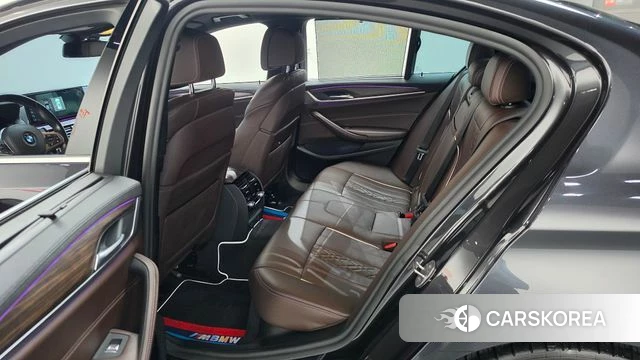 BMW 5 Series (G30) 2019 Серый из Кореи, фото 2