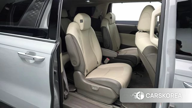 Kia The New Carnival 4th Generation 2025 Серый из Кореи, фото 2