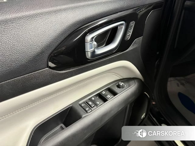 Jeep Compass 2nd Generation 2022 Черный из Кореи, фото 2