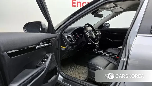 Kia Seltos 2019 Серебристо-серый из Кореи, фото 2