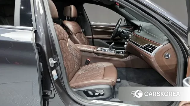 BMW 7 Series (G11) 2022 Серый из Кореи, фото 2