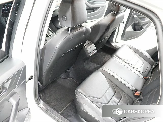 Volkswagen 7th Generation of Jetta 2021 Белый из Кореи, фото 2