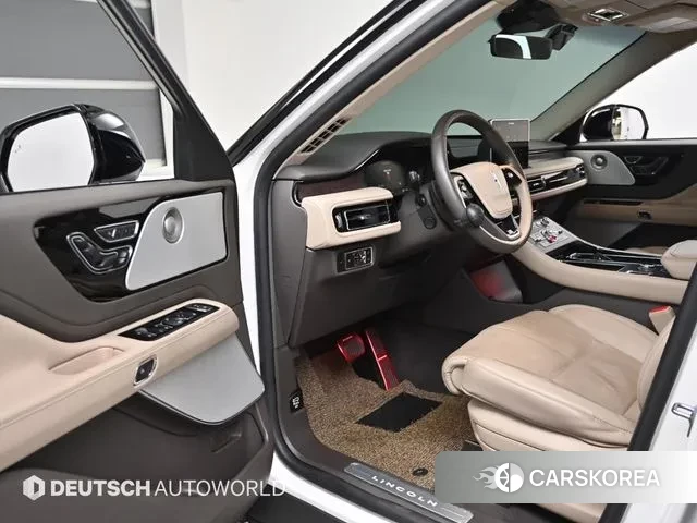 Lincoln Aviator 2nd generation 2023 Белый из Кореи, фото 2
