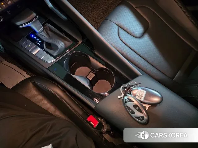 Hyundai The New Avante (CN7) 2023 Серый из Кореи, фото 2