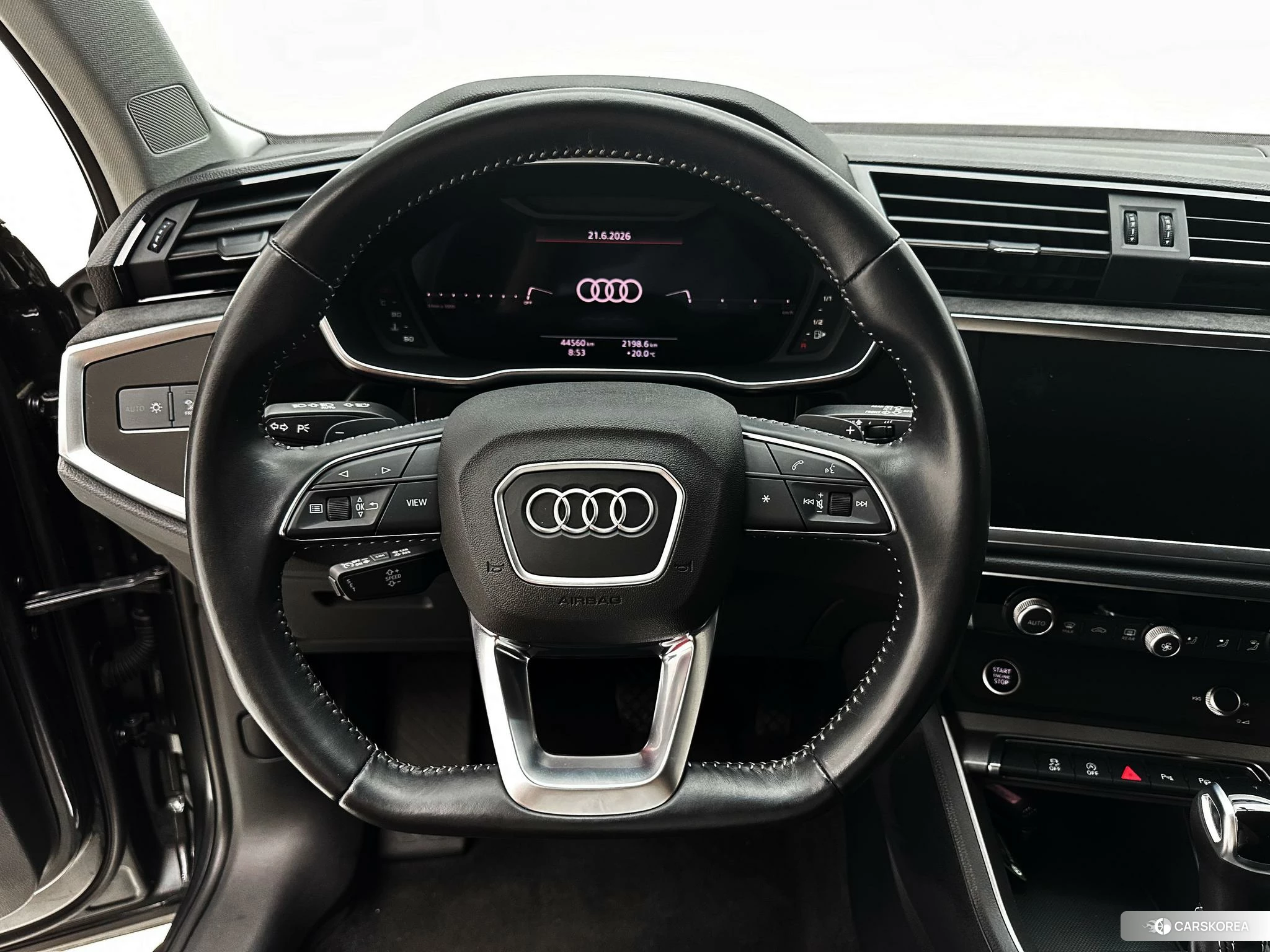Audi Q3 2020 Темно-серый из Китая, фото 2