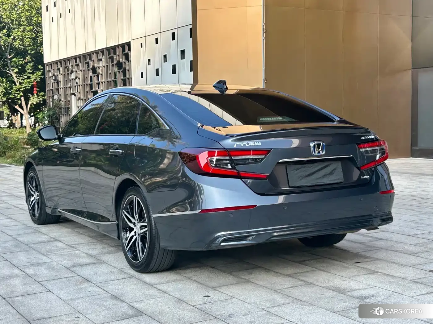 Honda Accord 2022 Silver/gray из Китая, фото 2