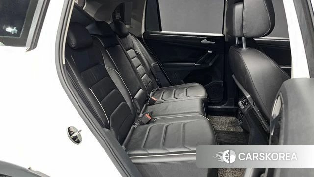 Volkswagen Tiguan second Generation 2018 Белый из Кореи, фото 2