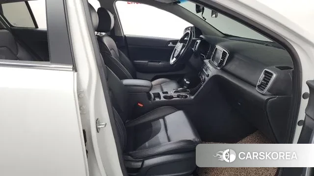 Kia Sportage 4th Generation 2018 Белый из Кореи, фото 2