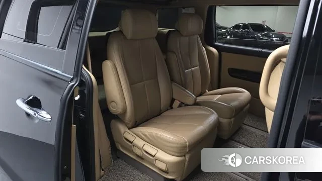 Kia The New Carnival 2018 Черный из Кореи, фото 2