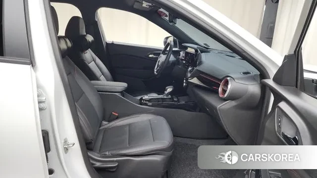 Chevrolet (GM Daewoo) Trax Crossover 2023 Белый из Кореи, фото 2