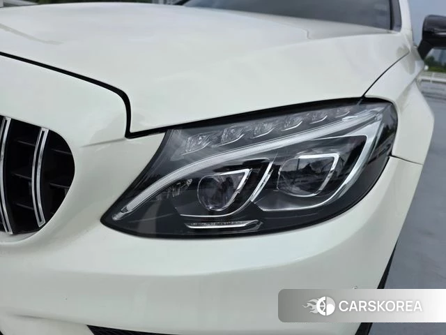 Mercedes-Benz C-Class W205 2018 Белый из Кореи, фото 2