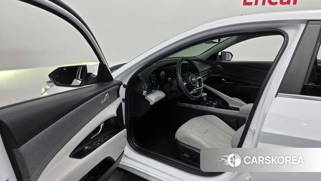 Hyundai Avante (CN7) 2021 Белый из Кореи, фото 2