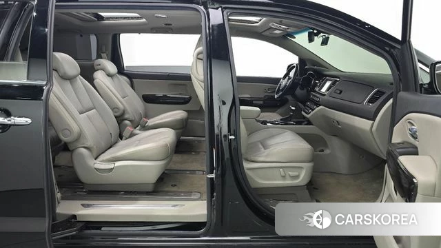 Kia The New Carnival 2019 Черный из Кореи, фото 2