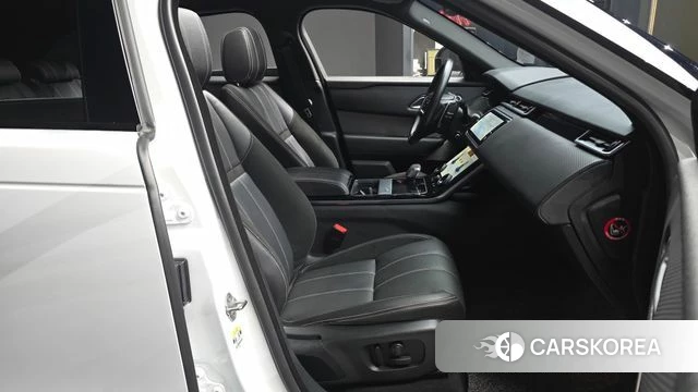Land Rover Range Rover Velar 2021 Белый из Кореи, фото 2