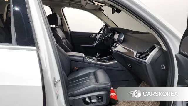 BMW X5 (G05) 2021 Белый из Кореи, фото 2