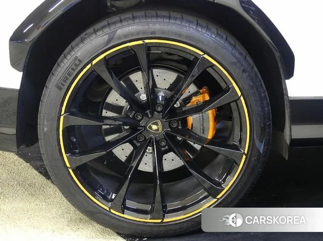 Lamborghini Urus 2024 Белый из Кореи, фото 2