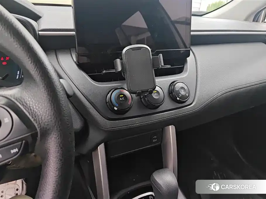 Toyota Corolla 2024 Белый из Китая, фото 2