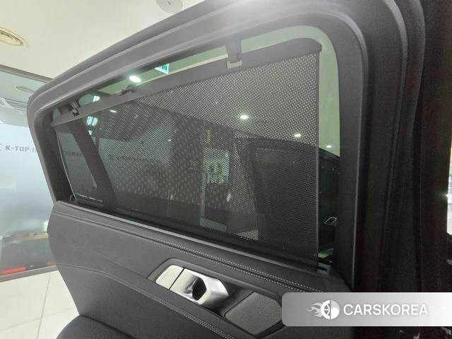 BMW X6 (G06) 2025 Серебристо-серый из Кореи, фото 2