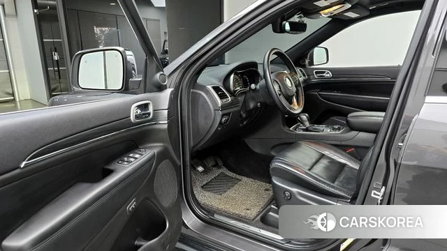Jeep Grand Cherokee 2019 Серый из Кореи, фото 2