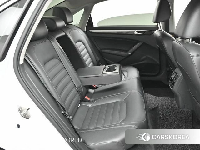 Volkswagen The New Passat 2018 Белый из Кореи, фото 2