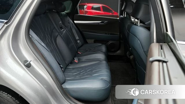 Genesis G80 (RG3) 2023 Серебристо-серый из Кореи, фото 2