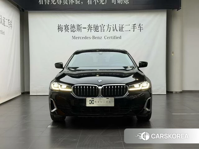 BMW 5 series 2021 Черный из Китая, фото 2