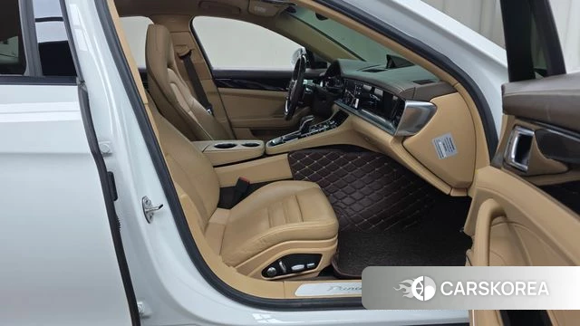 Porsche Panamera (971) 2018 Белый из Кореи, фото 2