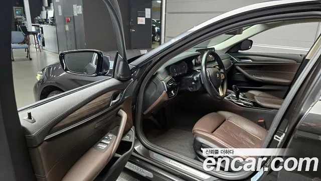 BMW 5 Series (G30) 2020 Черный из Кореи, фото 2