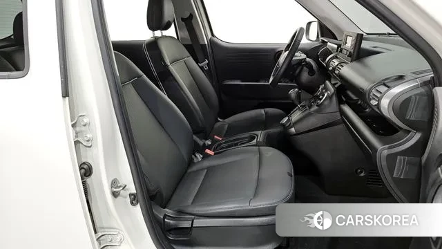 Hyundai Casper 2023 Белый из Кореи, фото 2