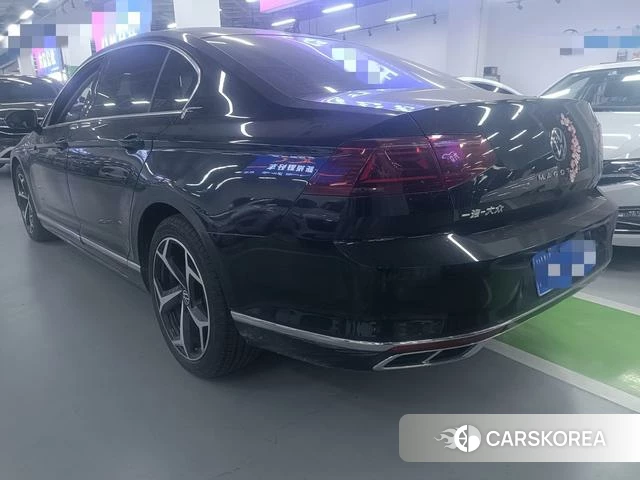 Volkswagen Magotan 2023 Черный из Китая, фото 2