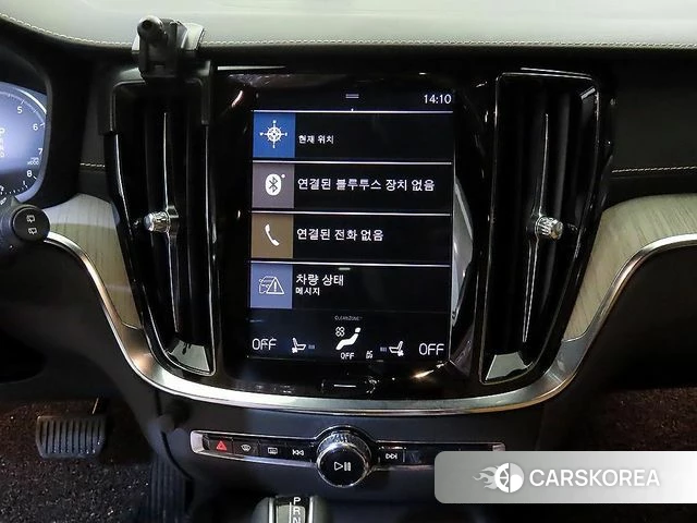 Volvo V60 Cross-Country 2nd Generation 2019 Белый из Кореи, фото 2