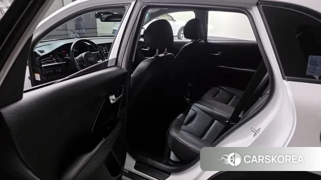 Kia The New Niro 2021 Белый из Кореи, фото 2